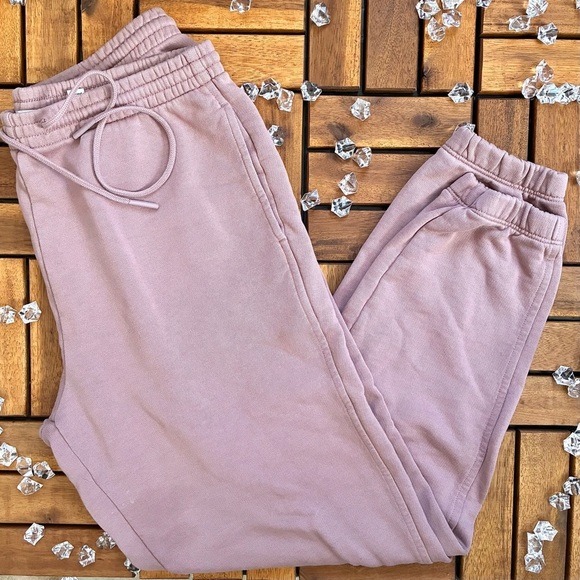 Vince Essential Jogger - Picture 4 of 13